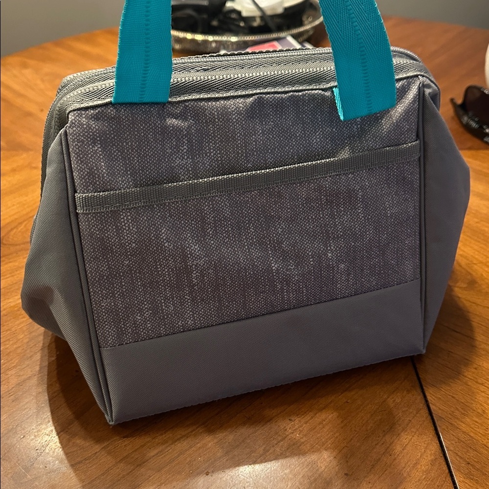 Igloo Lunch Sack Cooler Bag Collapsible opens super wide - Picture 3 of 3